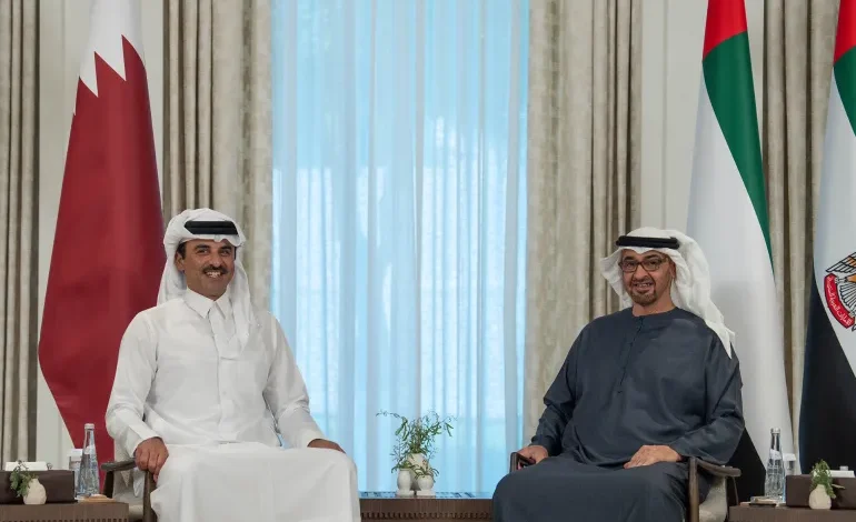 الرسالة نيوز تنشر تفاصيل لقاء مفاجئ بين امير قطر ورئيس الإمارات